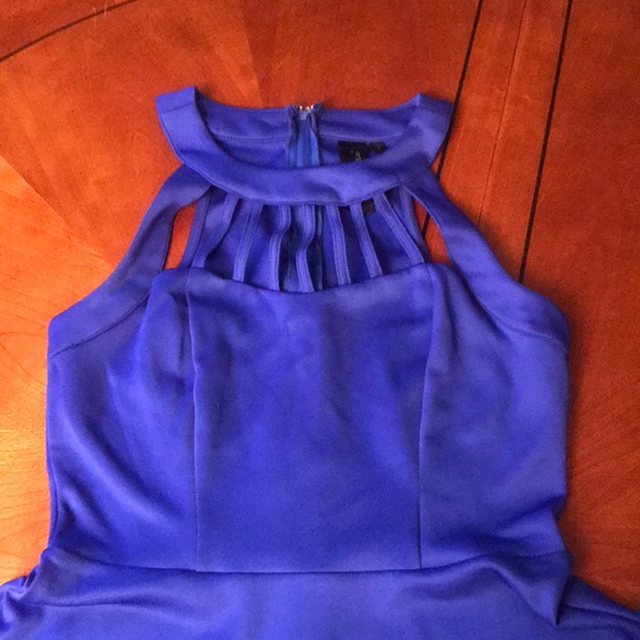 Fun bright blue dress - Picture 2 of 2